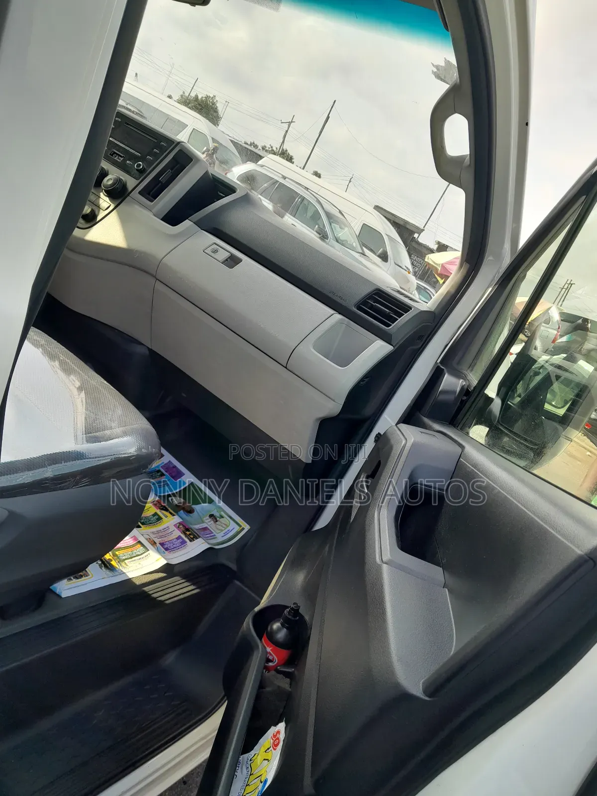 Toyota Grand HiAce 2020 White