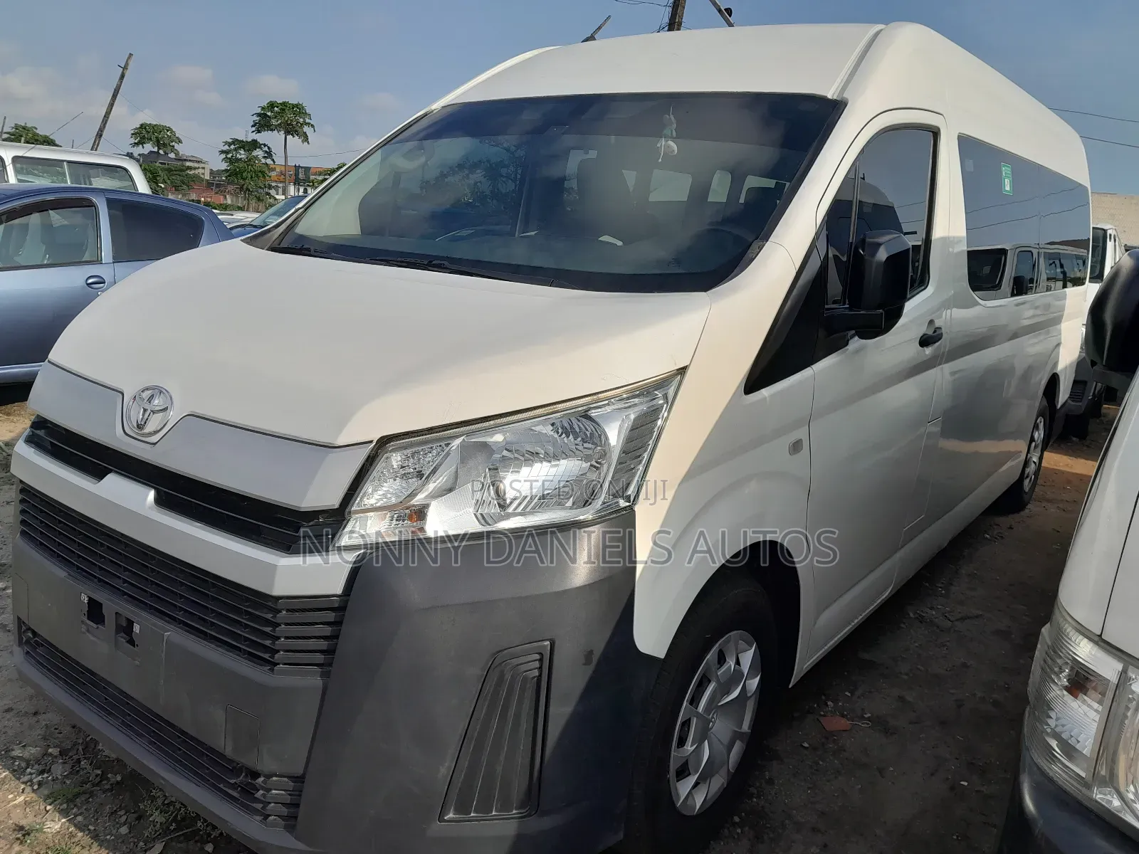 Toyota HiAce 2023 White