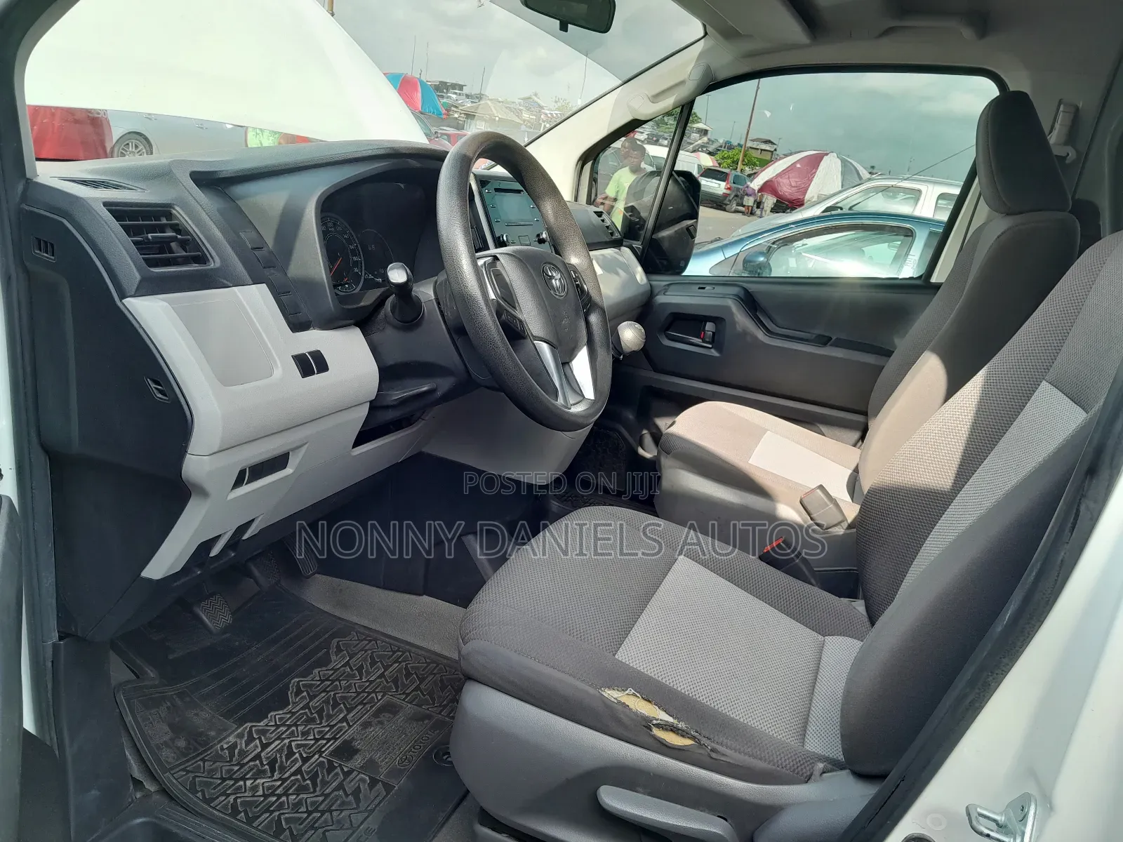 Toyota HiAce 2023 White