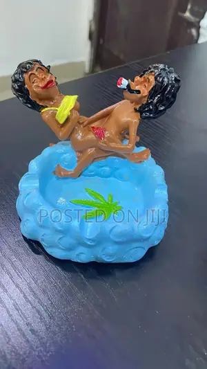 Artistic Design Ashtray