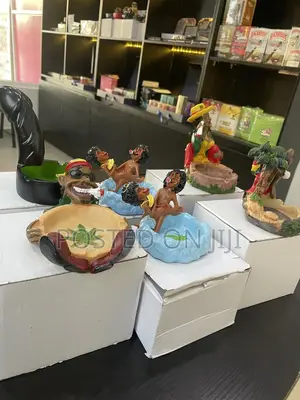 Artistic Design Ashtray