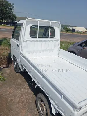 Daihatsu Hijet 2007 White