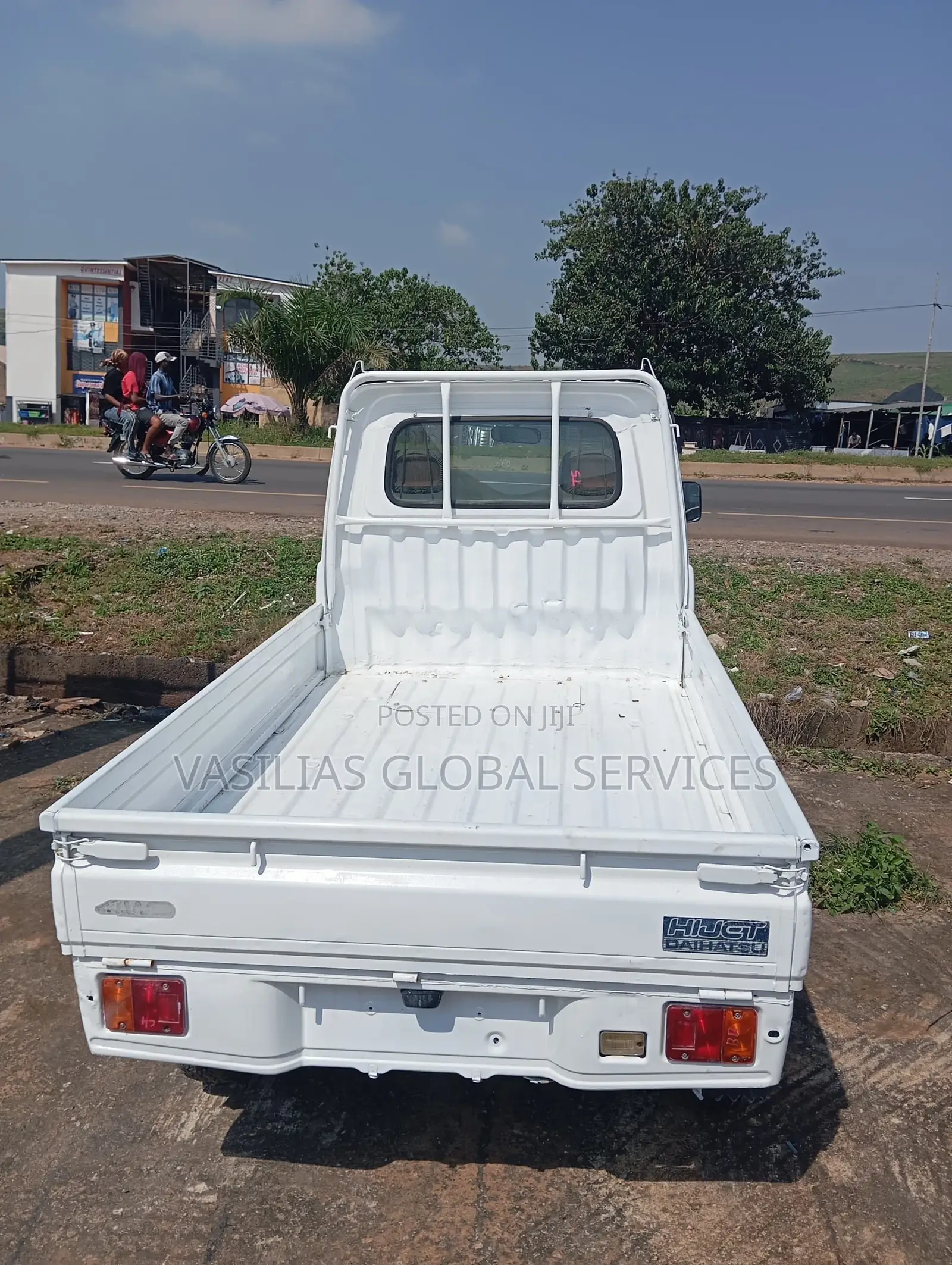 Daihatsu Hijet 2007 White
