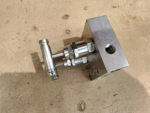 5 Way Block Need Valve 1/2"