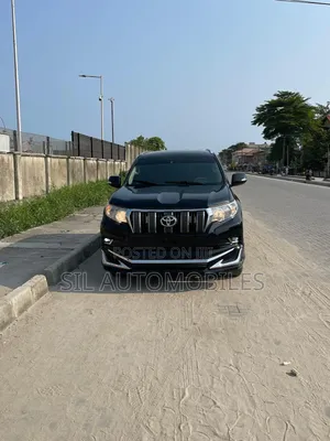 Toyota Land Cruiser Prado 4.0 Petrol GX-R 2010 Black
