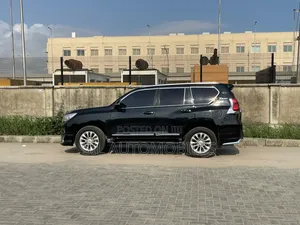 Toyota Land Cruiser Prado 4.0 Petrol GX-R 2010 Black