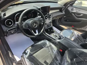 Mercedes-Benz C300 Luxury 4dr AWD 4Matic Sedan (2.0L 4cyl 7A) 2015 Gray
