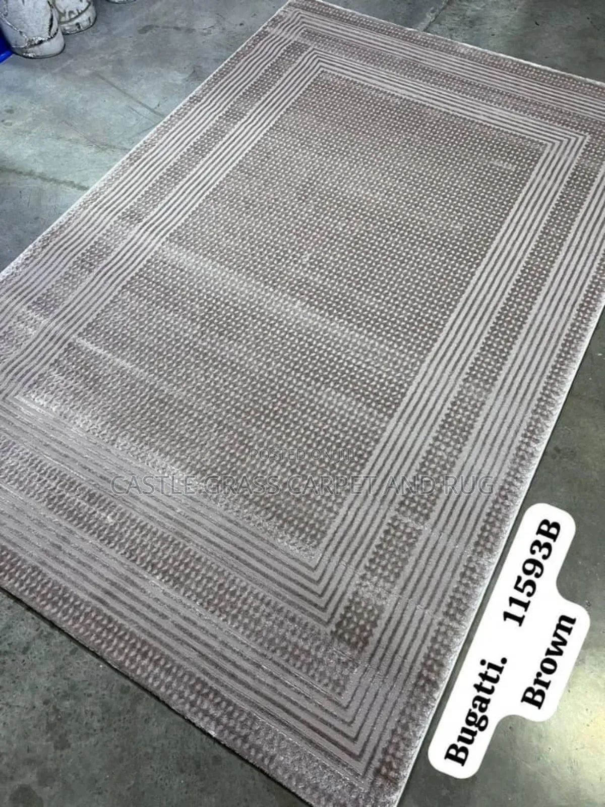 Center Table Rug Available in Different Sizes and Design