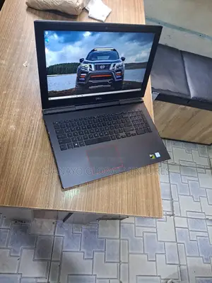 Laptop Dell Inspiron 15 7577 16GB Intel Core I7 SSD 512GB