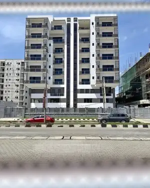 3bdrm Apartment in Lekki Phase 1 for sale