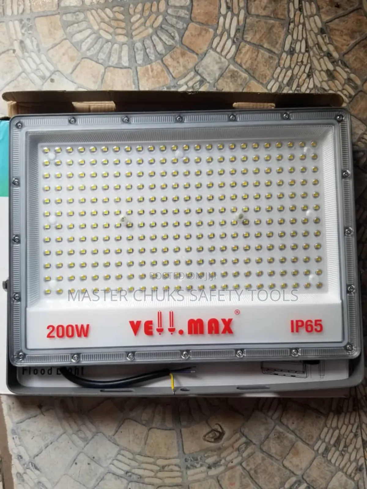 200 Watts Flood Light