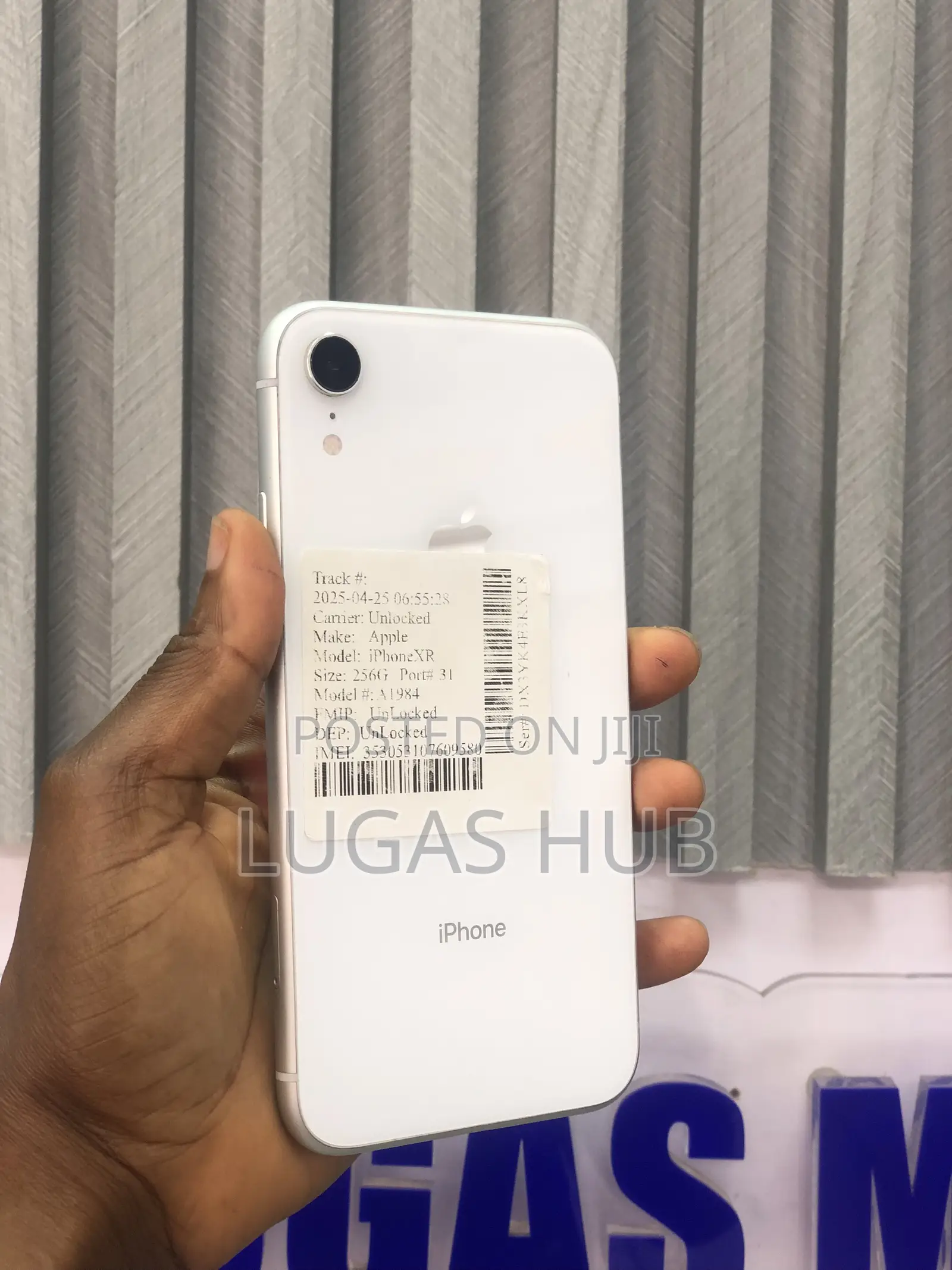 Apple iPhone XR 256 GB White