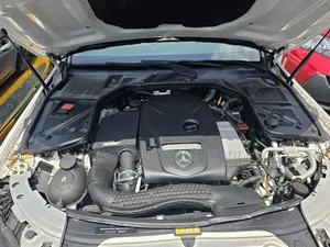 Mercedes-Benz C300 2015 Off white