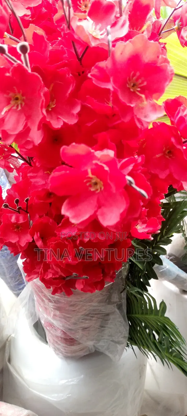 Artificial Flower Vase ( High Quality)