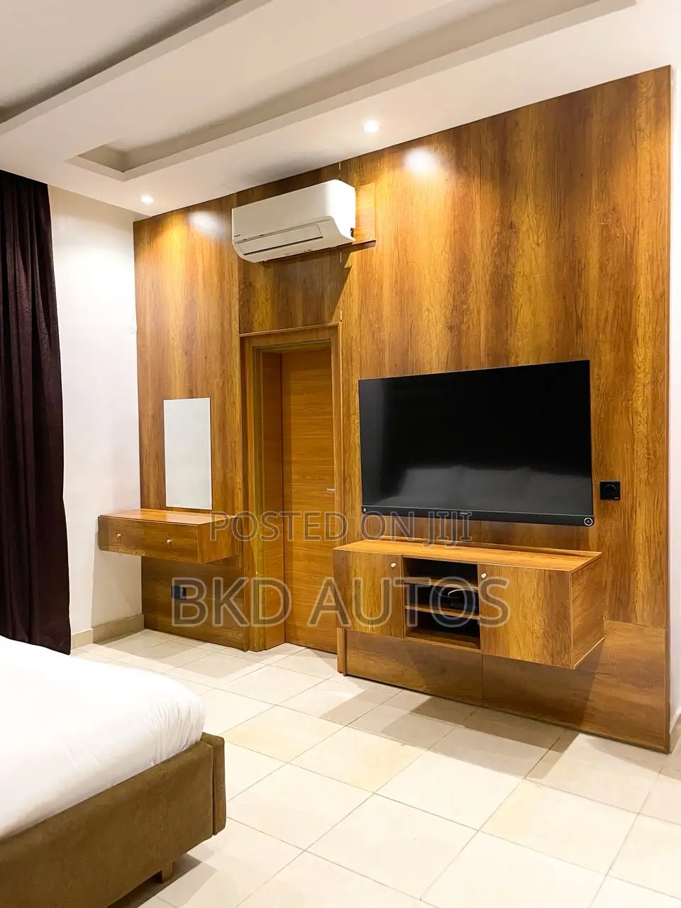 3 Bedroom Apartment With Pool