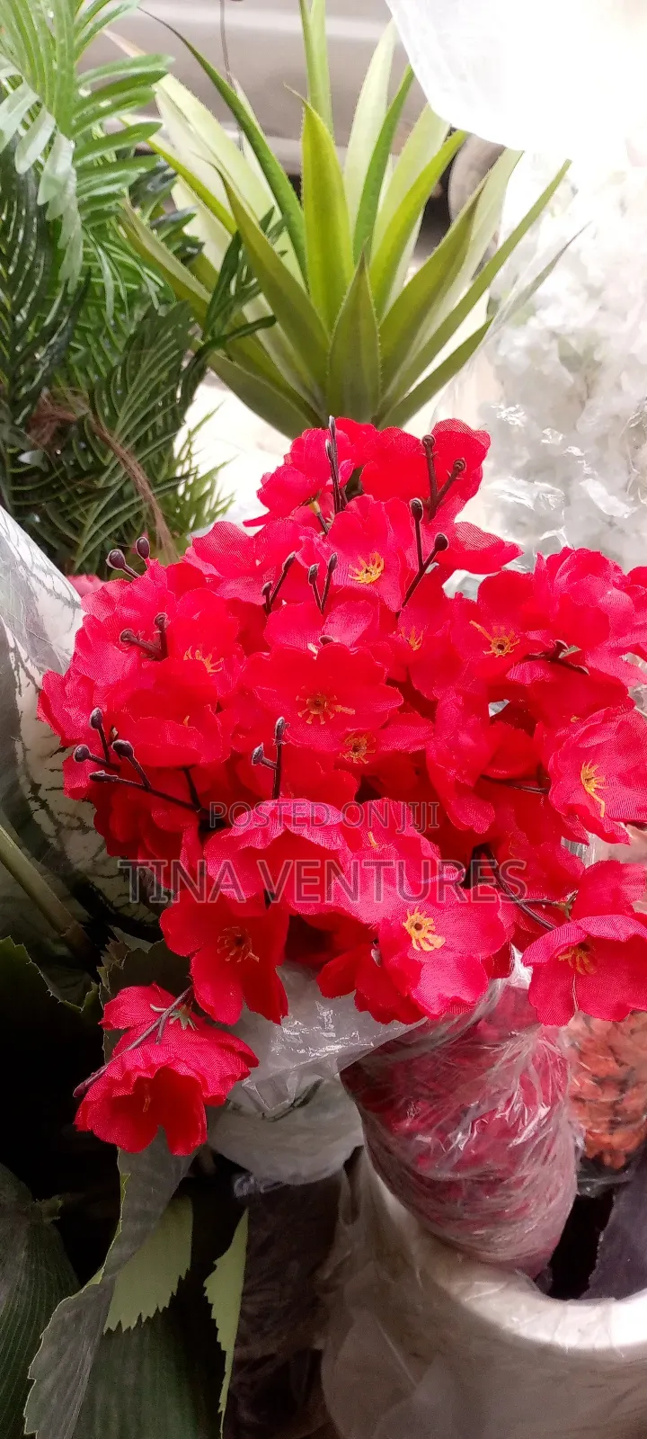 Artificial Flower Vase ( High Quality)