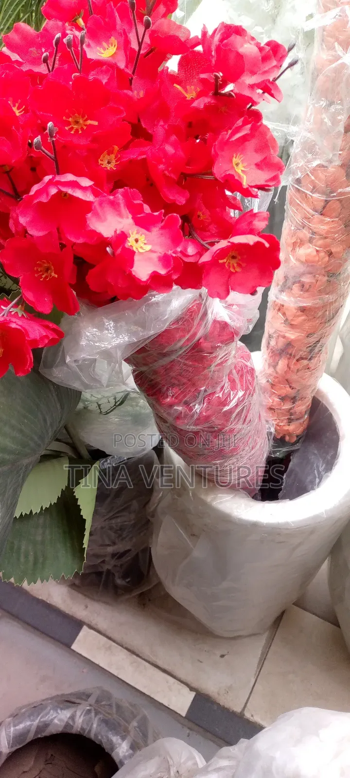 Artificial Flower Vase ( High Quality)