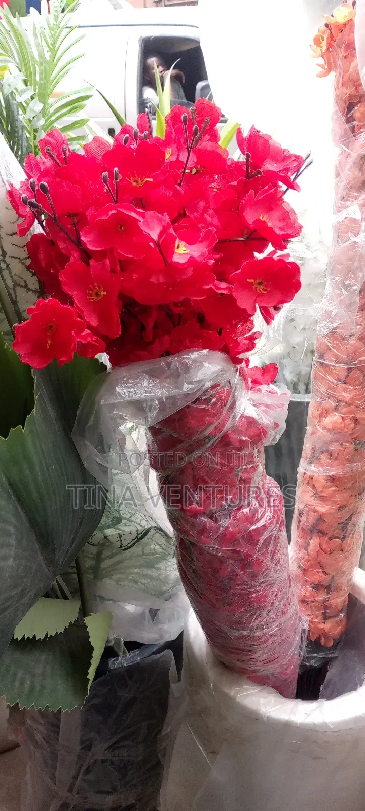 Artificial Flower Vase ( High Quality)