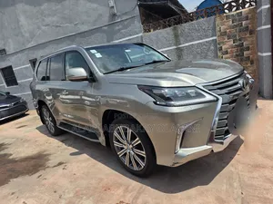 Lexus LX 2017 Silver