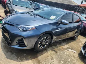 Toyota Corolla LE (1.8L 4cyl 2A) 2019 Gray