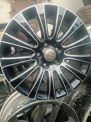 18rim For Camry Black And White