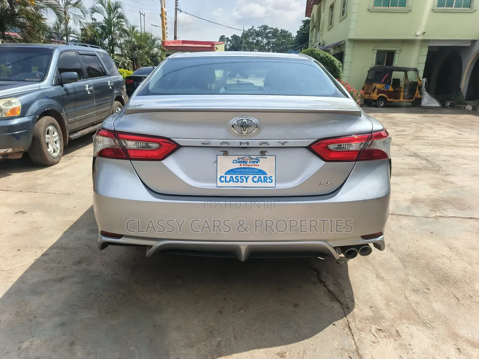 Toyota Camry 2019 Silver