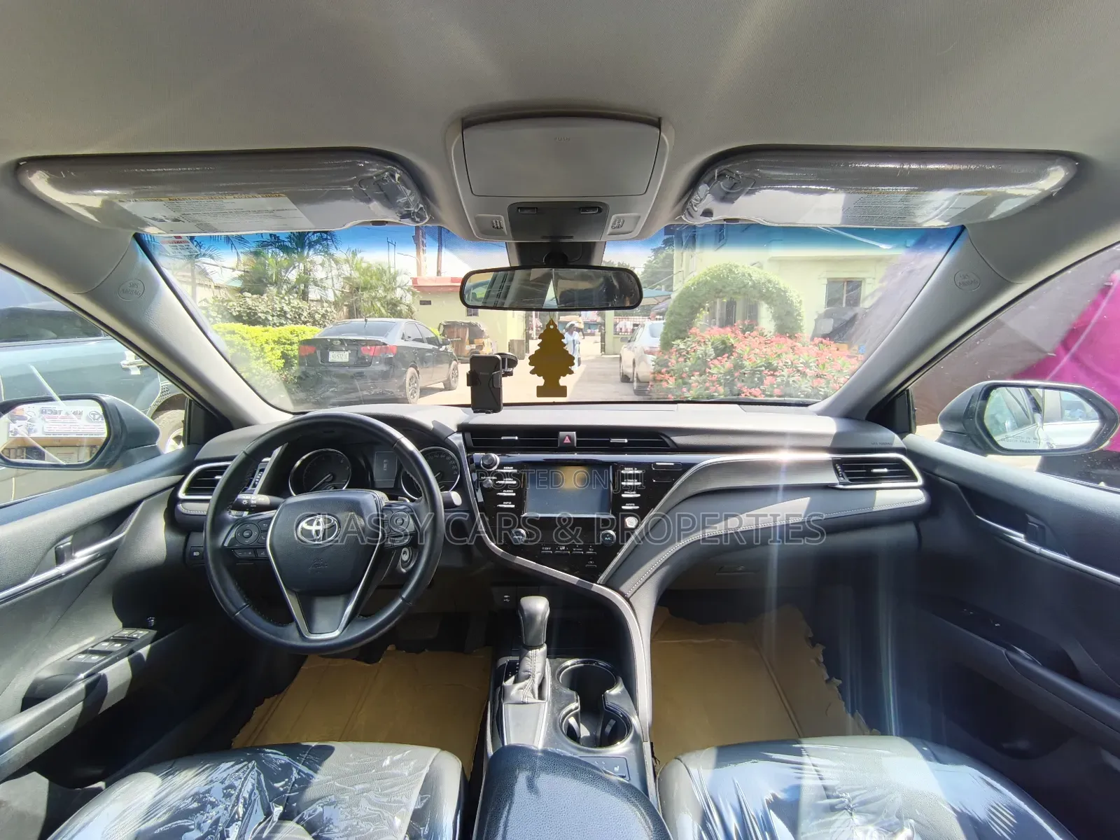 Toyota Camry 2019 Silver