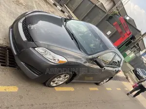 Toyota Matrix 2010 Gray