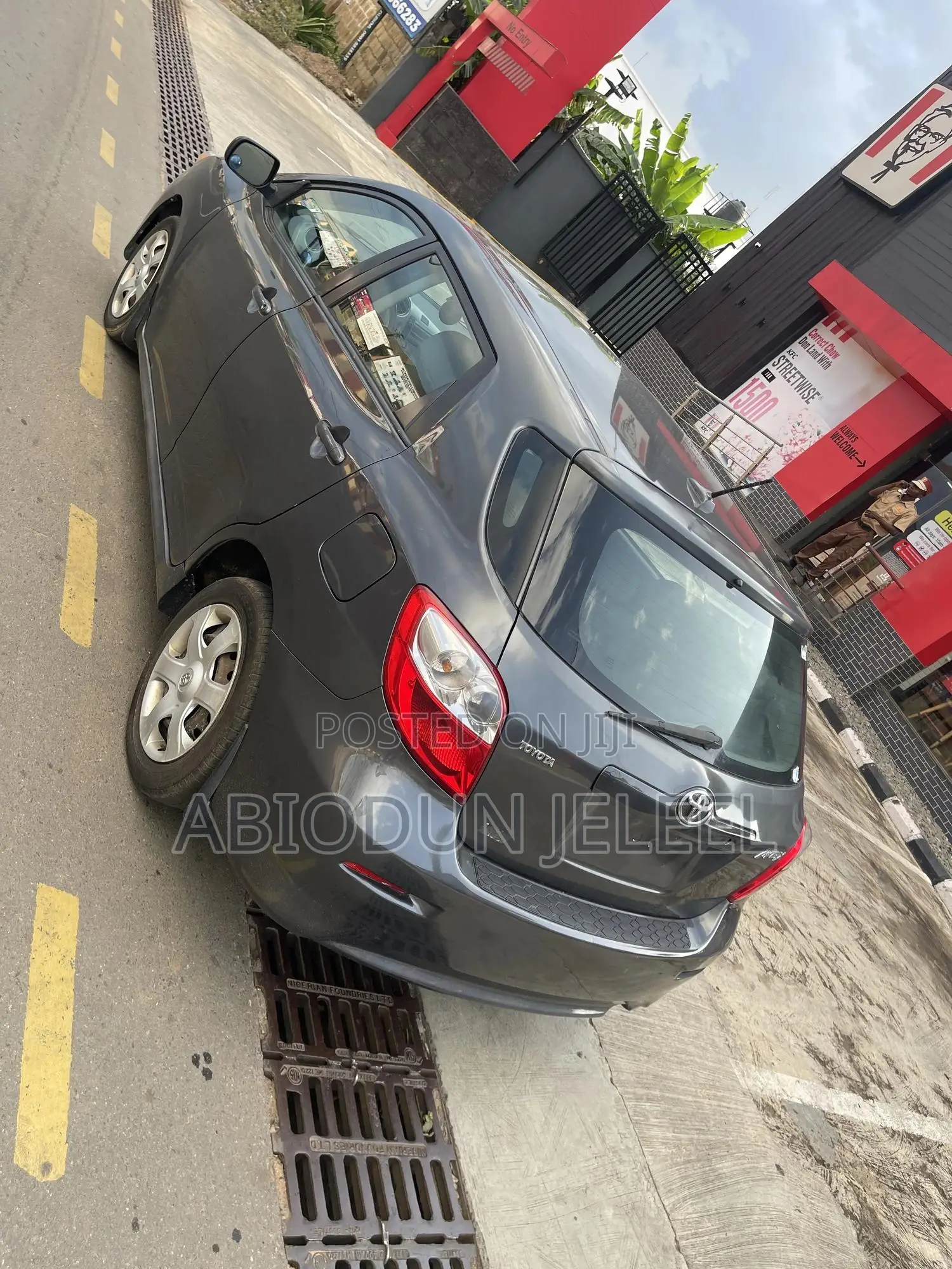 Toyota Matrix 2010 Gray