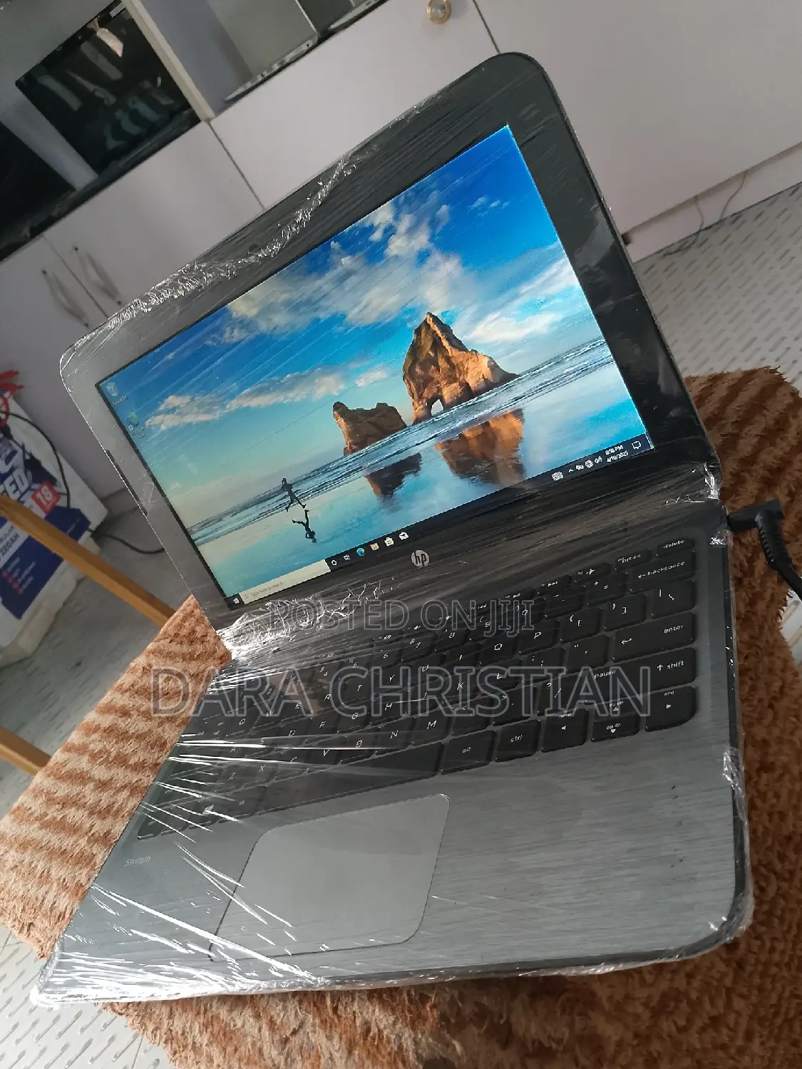 New Laptop HP 4GB Intel Pentium SSD 60GB