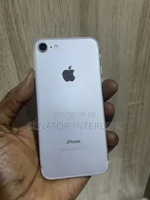 Apple iPhone 7 32 GB Silver