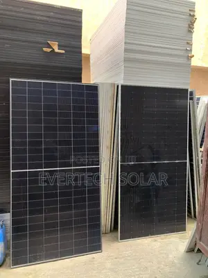 Brand New 650watts Jinko Mono Facial Halfcut Solar Panel