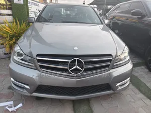 Mercedes-Benz C300 Luxury 4Matic Sedan AWD (3.5L 6cyl 7A) 2014 Green