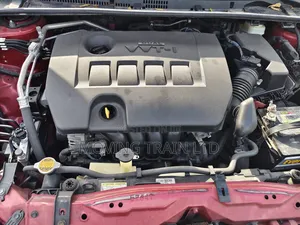 Toyota Corolla LE ECO 4dr Sedan (1.8L 4cyl CVT) 2017 Red