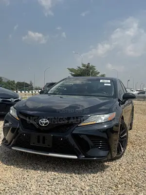Toyota Camry XLE V6 FWD (3.5L 6cyl 8AM) 2018 Black