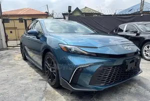 Toyota Camry SE AWD 2024 Blue