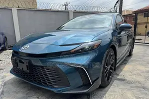 Toyota Camry SE AWD 2024 Blue
