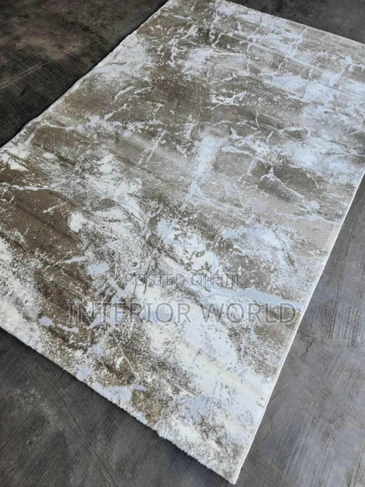 Center Rugs