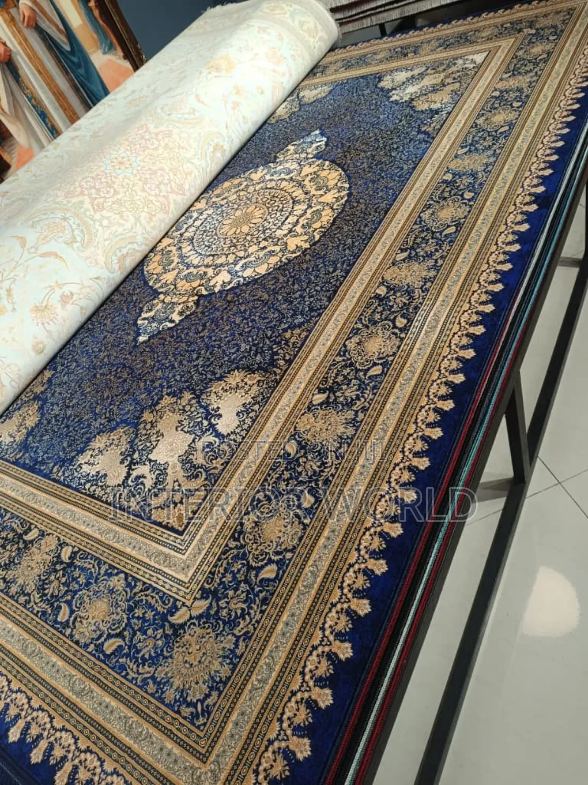 Center Rugs