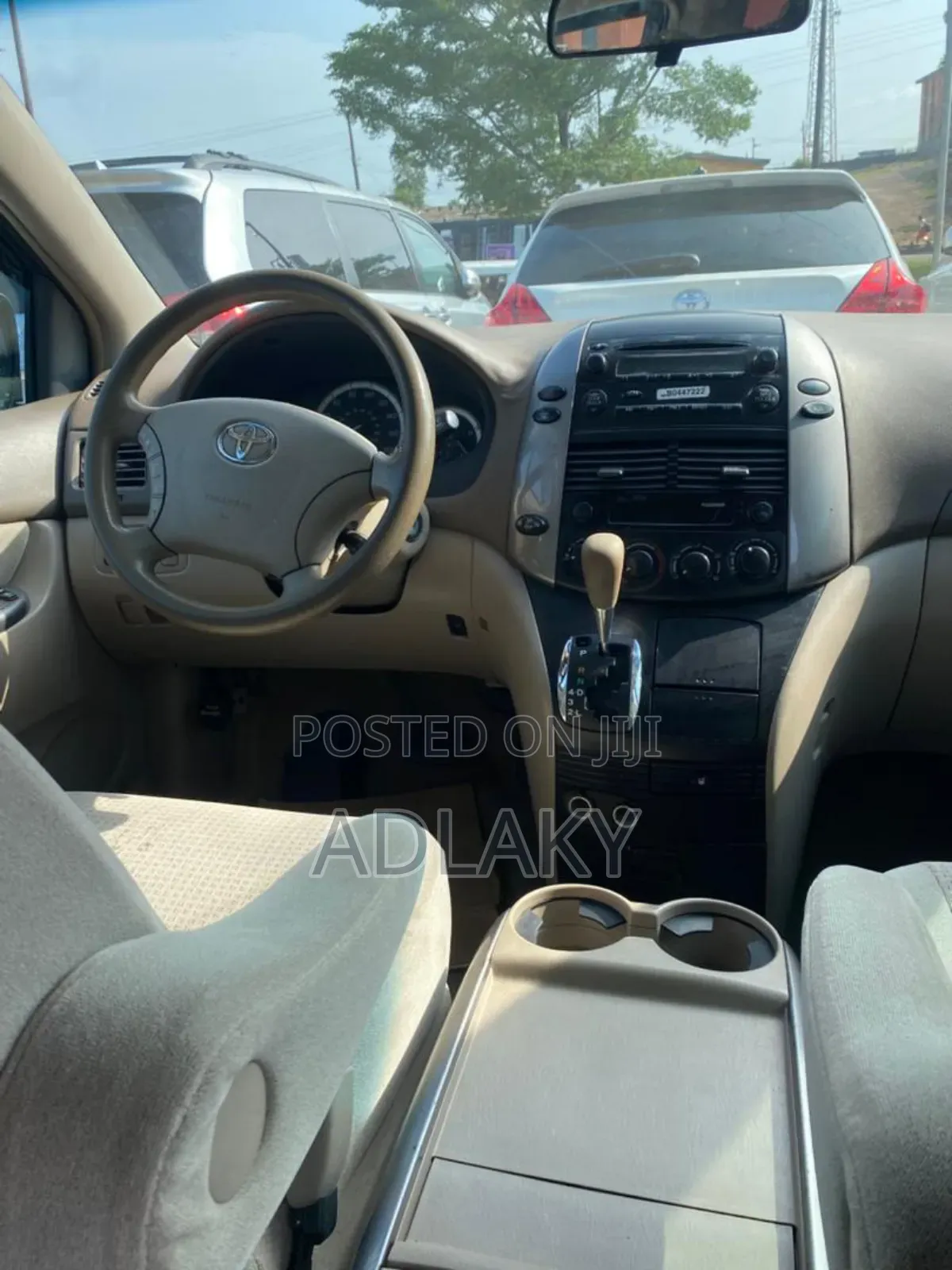 Toyota Sienna LE 2008 Gold