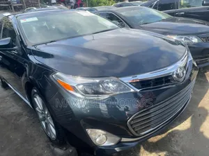 Toyota Avalon XLE Plus FWD Sedan (3.6L 6cyl 6A) 2016 Black