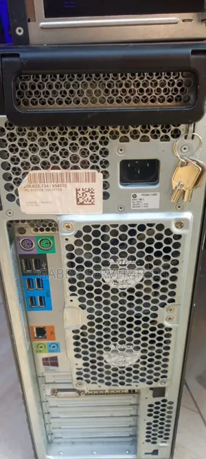 Server Dell EqualLogic PS-M4110 32GB Intel Xeon HDD+SSD 1T