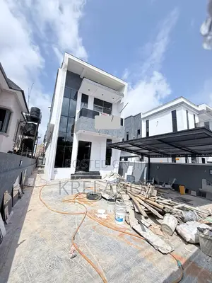 5bdrm House in Sangotedo for sale