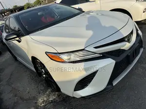 Toyota Camry XSE FWD 2020 White