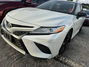 Toyota Camry XSE FWD 2020 White
