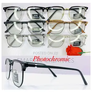 Quality Photochromic and Antiblue Glasses for Ladies