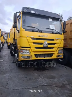 10 Tyres Truck