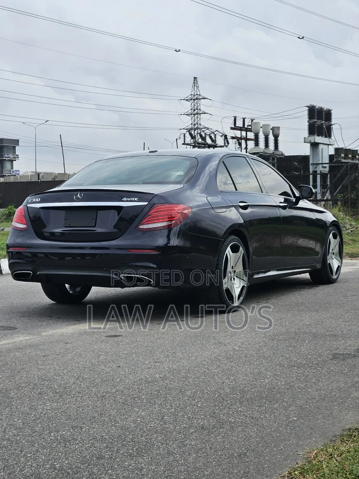 Mercedes-Benz E300 2018 Blue