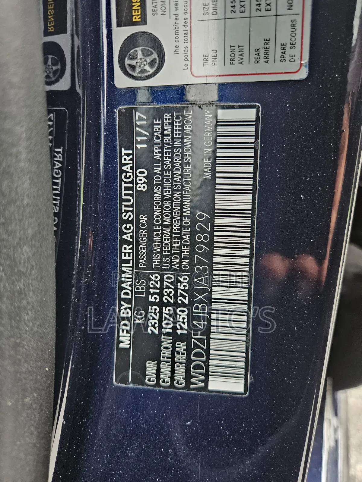 Mercedes-Benz E300 2018 Blue