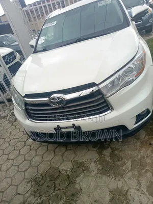 Toyota Highlander XLE V6 4x2 (3.5L 6cyl 6A) 2016 White